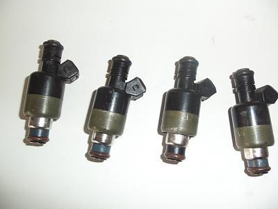 FS;Delphi 1000cc low impedence top feed injectors-102_0615.jpg