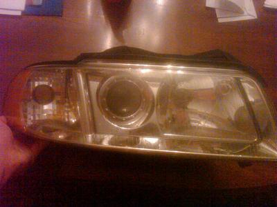 Fs CT- 99.5 Audi A4 OEM Projector Headlights-audi-a4-headlights-6.jpg