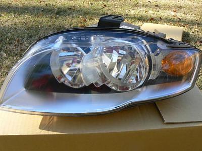 For sale Audi B7 OEM halogen headlight pair, mirrors and radio cd changer-p1110989.jpg