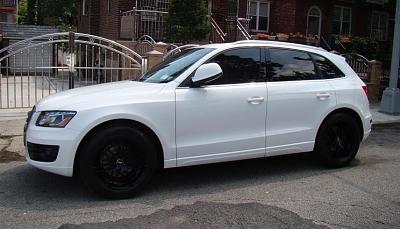 FS: 2011 Audi Q5 Premium Plus 2.0T (White)-1.jpg