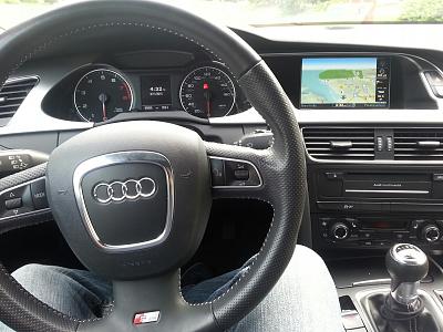 2011 Audi A4 S-Line Quattro - 6-Spd Manual! Great Condition!-steeringwheelanddash.jpg