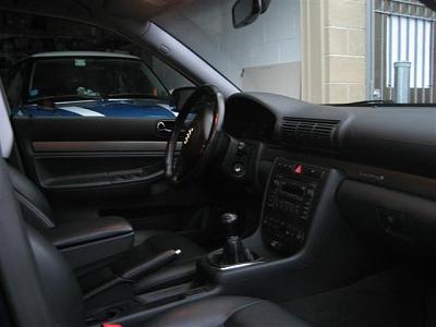 FS: 2001 A4 1.8Q 5 speed 00 Chicago-audiint3.jpg