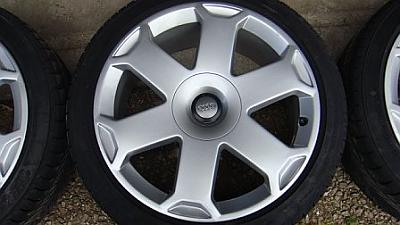 s4 rims and (new) 235 40 18 fusion xri-901883280309_0_alb.jpg