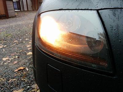 Xenon HID headlight lost brightness and has a red-ish look-bad-xenon-hid-light-2.jpg