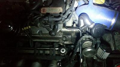 Broken, yet unidentifiable hose leading directly to the right side of the engine;-20150609_214539.jpg