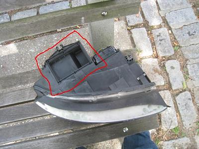 Help - Where is the ballast??!!-headlight1.jpg